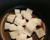 コラーゲンたっぷり鶏手羽中と大根の塩麹煮作り方3写真