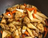 鳥もも肉と根菜炒め作り方6写真