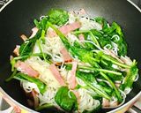 ベーコンとルッコラの素麺チャンプルー作り方5写真