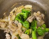 塩麹漬け豚肉とブロッコリーの生姜焼き作り方4写真