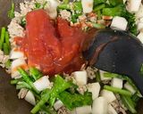 カブとトマトの鶏そぼろ味噌煮作り方3写真