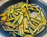 わらびの炒め煮作り方1写真