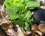 豚肉と舞茸の出汁醤油炒め作り方2写真