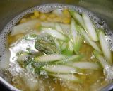 簡単！みそバターコーンのお味噌汁作り方3写真