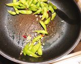 夏のおつまみに☆絶品!枝豆ペペロンチーノ作り方4写真