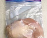 ★耐熱袋で旨味凝縮！ほっとくサラダチキン作り方1写真