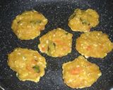 かぼちゃの煮物入り鶏ミンチの落とし焼き作り方3写真