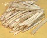 簡単☆にんじんとごぼうの餃子スープ作り方1写真