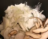 椎茸と玉ねぎの玉子スープ(醤油味)作り方2写真