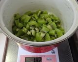 甘酸っぱーいキウイジャム♪作り方1写真