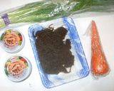 食べるもずくスープ♪簡単ツナ缶で作り方1写真