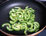 夏の一品！　ゴーヤとキムチのたまご炒め作り方2写真