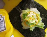 蒸し塩豚でたんぱく質たっぷりおにぎらず作り方4写真