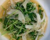 簡単副菜♪豆苗と新玉ねぎのナムル作り方3写真