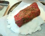 ワイルド～牛モモ肉の塩釜焼き作り方5写真