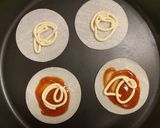 簡単！餃子の皮ピザ作り方2写真