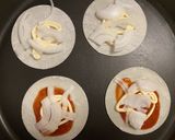 簡単！餃子の皮ピザ作り方3写真