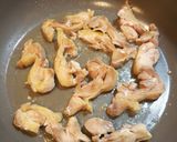 鶏肉とほうれん草としめじのトマト煮作り方3写真