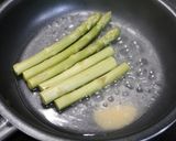 簡単！アスパラガス☆鶏風味蒸し作り方2写真