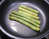 簡単！アスパラガス☆鶏風味蒸し作り方3写真