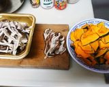 カボチャとキノコのごま油炒め作り方1写真
