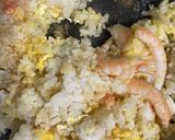 簡単　えびチャーハン作り方1写真