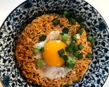 小学生が作るたまご乗せチキンラーメン作り方6写真