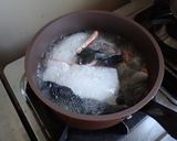 海峡サーモンのあら汁味噌仕立て作り方4写真