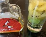 キウイ＆サワー（アルコールor炭酸水）作り方2写真