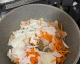 大葉入り！鶏ひき肉の野菜春巻き作り方1写真