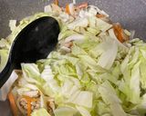 大葉入り！鶏ひき肉の野菜春巻き作り方2写真