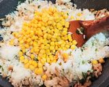 【鶏皮とコーンのガーリックペパー炒飯】作り方8写真