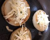 簡単！新玉ねぎチーズ焼ラー油かけ作り方3写真