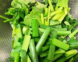 ほうれん草とニラの麻婆スタミナ丼作り方1写真