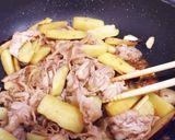 サツマイモと豚肉の甘辛炒め作り方9写真