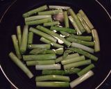 簡単✰アスパラのチーズ炒め作り方1写真