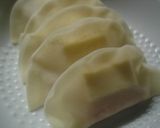 ポークビッツで作るチーズ入り揚げ餃子作り方3写真