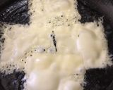 チーズで羽根付き焼き餃子作り方3写真