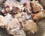 美肌に♪豚足のスープ作り方1写真
