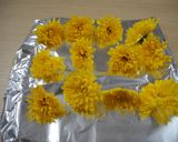 電子レンジで作る★大葉入り菊花茶作り方1写真