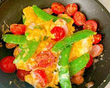 トマト、スナップえんどうと卵のマヨ焼き作り方12写真