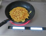シラスとポテトのピザ風お好み焼き作り方3写真