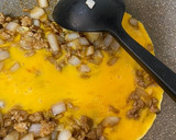 炒り卵と豚ひき肉のソース炒め作り方3写真