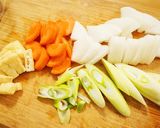 野菜たっぷり栄養抜群♪具沢山豚汁作り方2写真