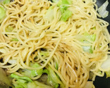 お手軽おやつ焼きそば●レタスの焼きそば作り方2写真