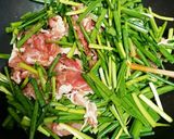 ニラと青ネギたっぷりのしょうが焼き☆油０作り方3写真