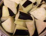 豚こま肉とナスとピーマンのめんつゆ炒め作り方1写真