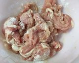 豚肉の薄切りと食べラーで！ピリ辛油淋鶏風作り方3写真