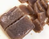 鶏肉と人参とこんにゃくの煮物作り方1写真