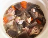 鶏肉と人参とこんにゃくの煮物作り方2写真